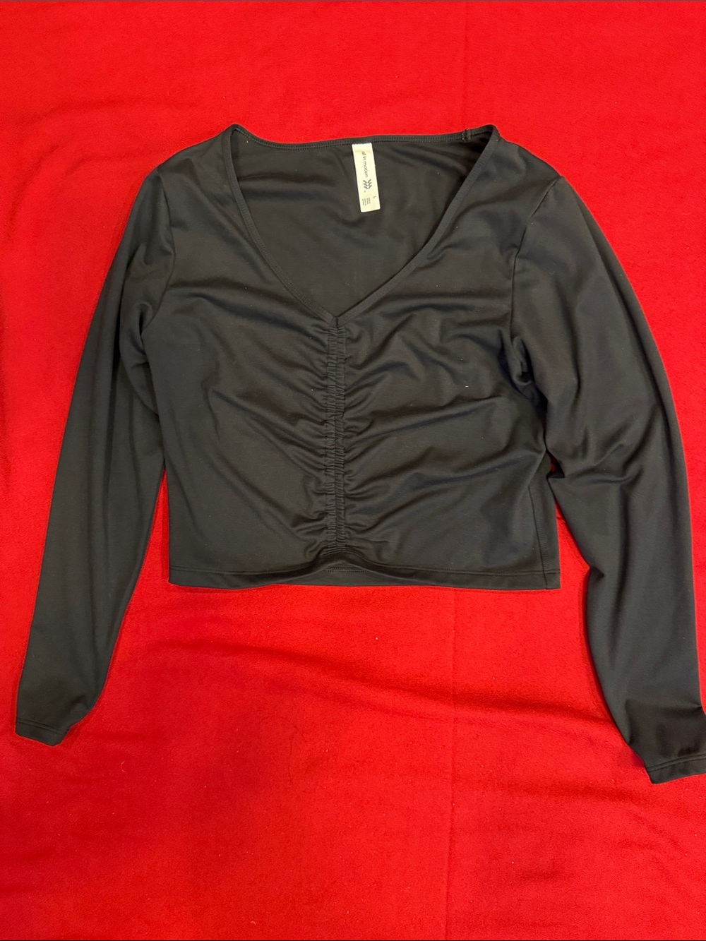 Women's Black Ruched V-Neck Long Sleeve Crop Top All in motion